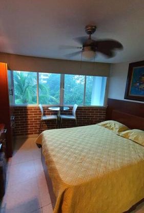 R.1101 Lindo estudio ejecutivo, privado y céntrico.