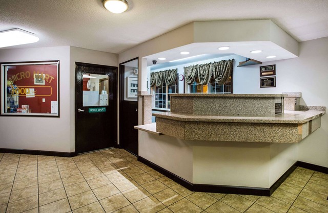 Ramada by Wyndham Sioux Falls