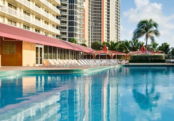 Ramada Marco Polo Beach