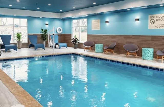 Rare Find! 2 Classy Units, FREE Parking, Minutes to Portland's Children Museum