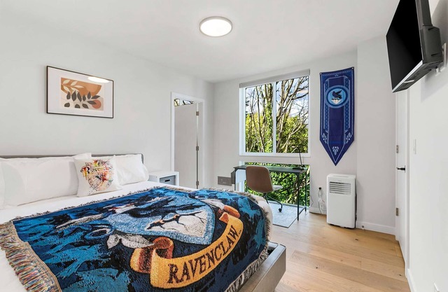 Ravenclaw's Roost of Reason Sweet Suite