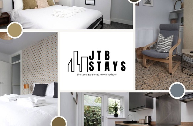 Recently Modernised Townhouse w/ Self Check-In