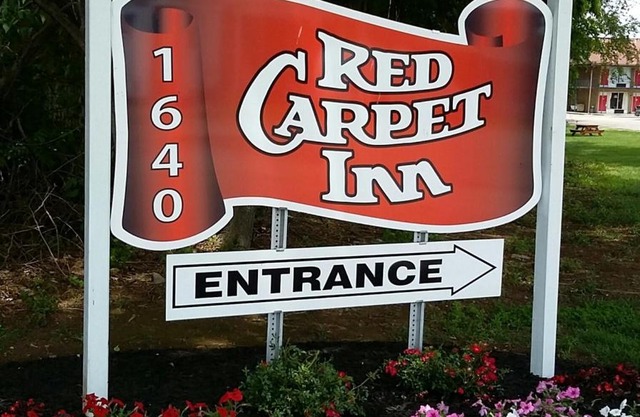 Red Carpet Inn - Louisville