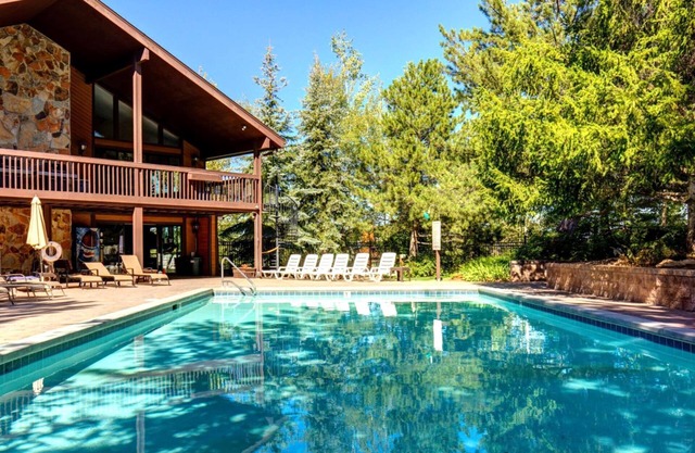 Red Pine 4 Bedrooms RPT-14T by KBM