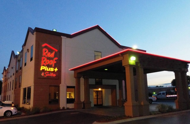 Red Roof Inn PLUS+ & Suites Chattanooga - Downtown