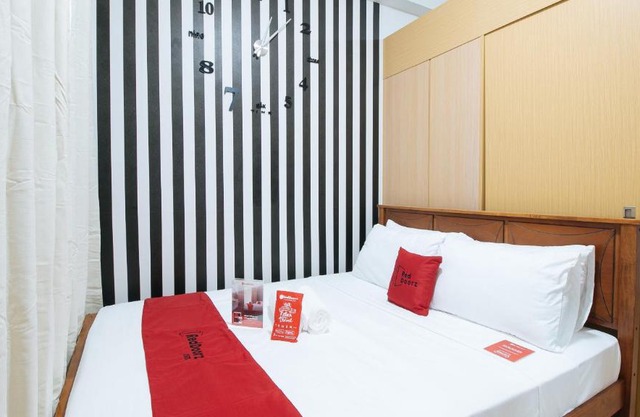 RedDoorz Premium @ SMDC Fairview 2