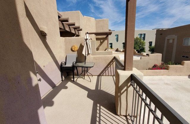 Relax and Comfort | 2 BR in Old Town Scottsdale