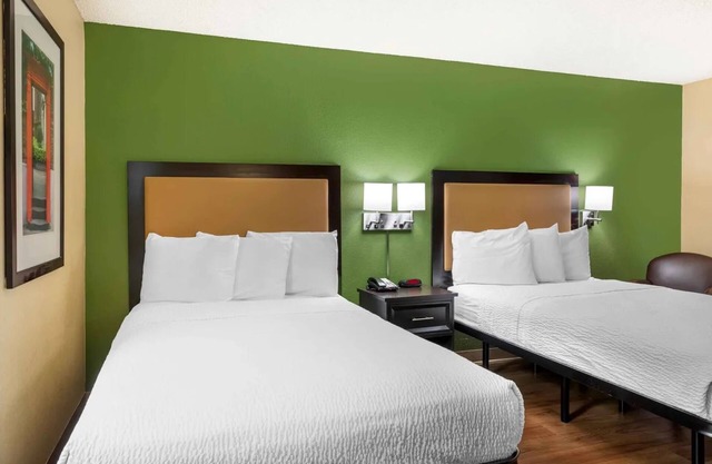 Relax Suites Extended Stay - La Mirada