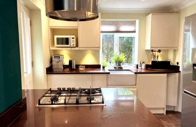 Relaxing 2BD Retreat w/Garden and Spacious Comfort
