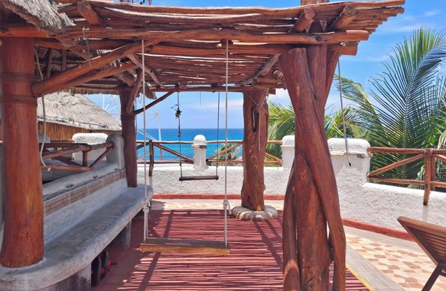Relaxing Island Stay with Rooftop Views
