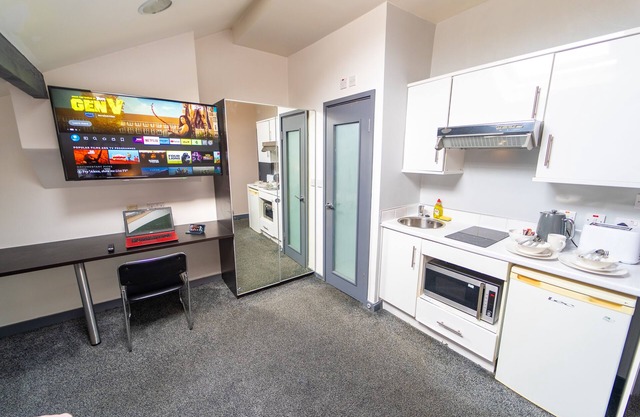 Remarkable 1-bed Studio in Birmingham