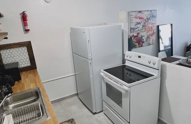 Remodeled Modern Home - Best location in Ponce [B]