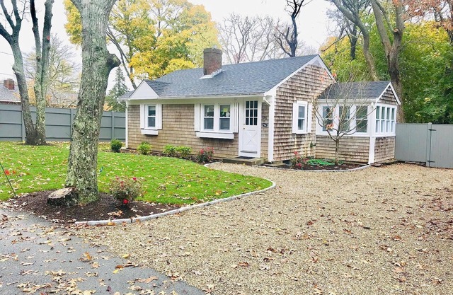 Casa renovada de 1 milla de la playa en Chatham!