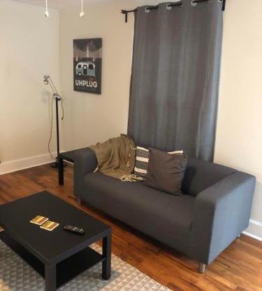 Renovated Cottage Minutes From Downtown