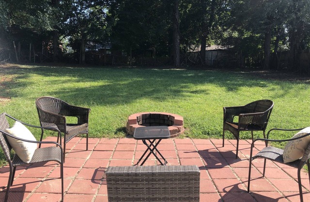 Renovated Oasis: Pet-Friendly Yard, Near NoDa & Plaza Midwood, Tesla Charging