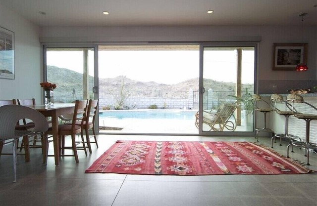 Retiro renovado de Palm Springs: 3 habitaciones, 2 baños, piscina privada, vista increíble