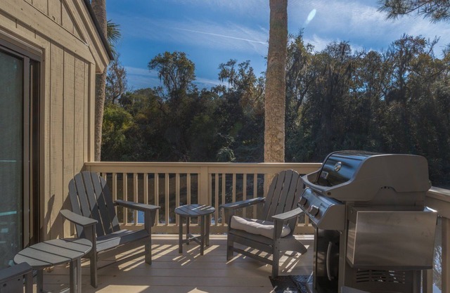 Renovated Sea Pines Family Villa | Private Deck w/ Water Views, BBQ, Bikes