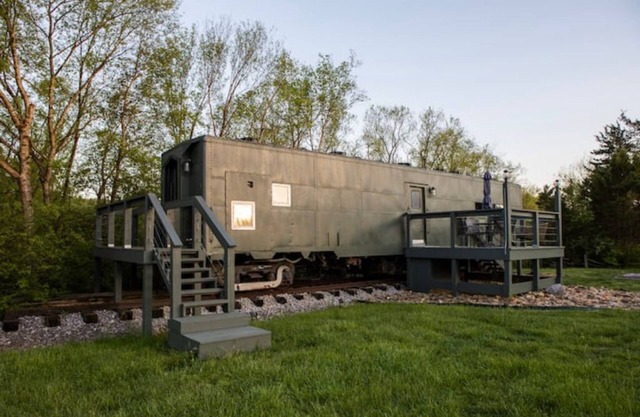Renovated Train Car Tiny Home Near Smoky Mountains