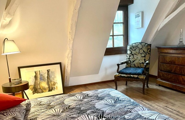 Rent Charming house in Dordogne with swimming pool