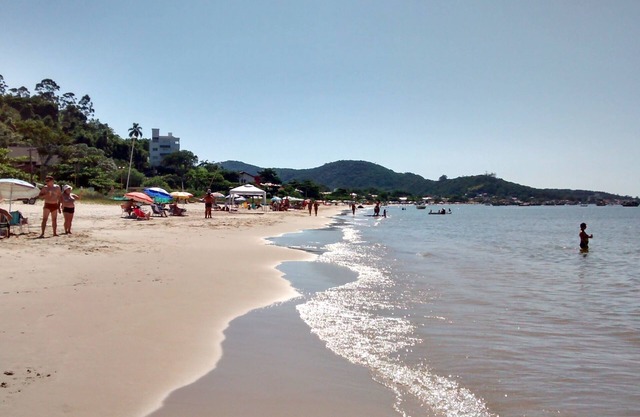 Residencial Baia Bela a 90 metros de la playa Cantinho de Zimbros Bombinhas SC
