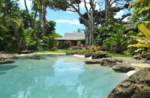 Como en un resort, Kailua-Lanikai junto a la playa / 2 minutos a pie, aire acondicionado, WiFi, piscina / jacuzzi, kayaks