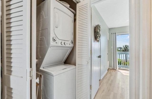 Rest Ashored - less than a block to beach access and everything you need for a lovely beach vacation, condo