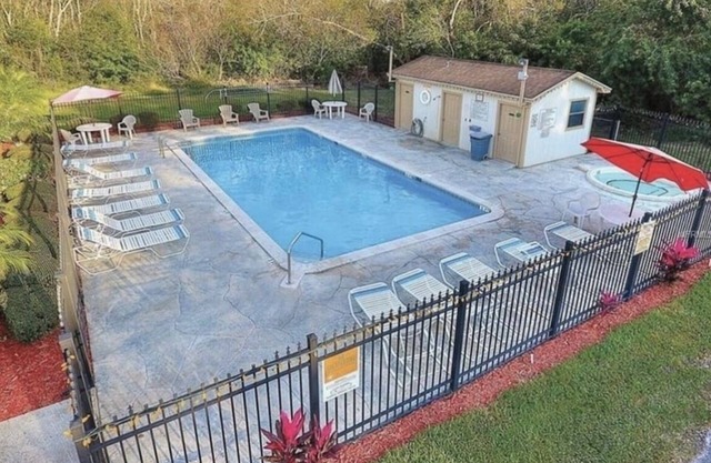 Rest, Relax and Recharge - Beautiful 2 Bedroom, 2 Bath Condo with Pool