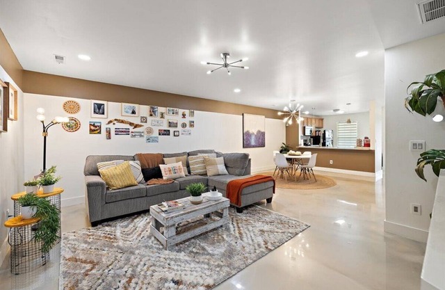 Elegante - Cómodo N. Charleston Townhome