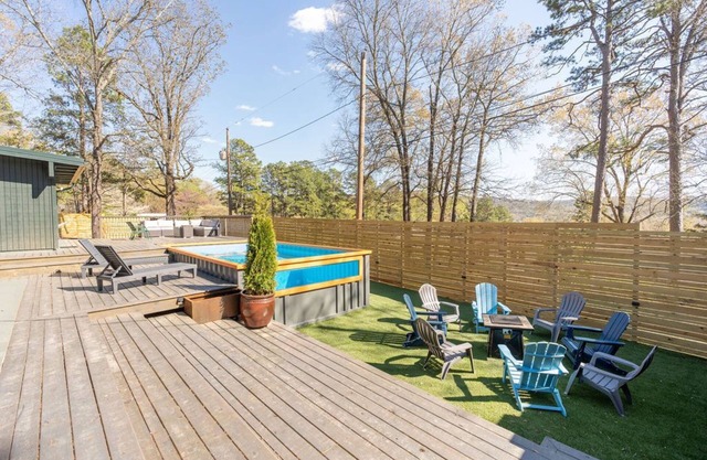 YesterDaze: 4 BR, 4 BA House in Heber Springs, Sleeps 14