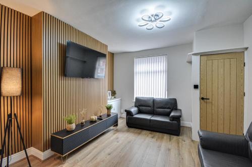 Ripon By Serene Stays Stylish Liverpool Home Sleeps 5 with Free Parking Fast WiFi and Close to Stadiums