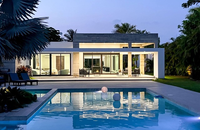 Ritz Carlton-Dorado Beach 5BR, 6BA Luxury Estate