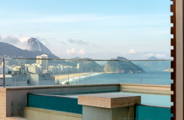 Ritz Copacabana Hotel