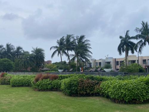 River Raichak villa