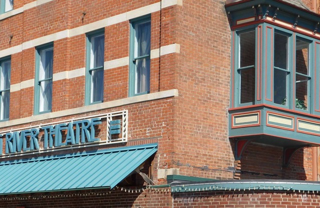 RIVER VIEW APARTMENT, INN en el teatro Big River