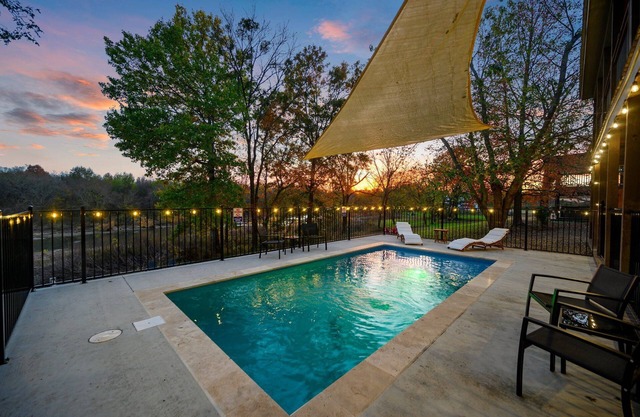 New Heated Pool *Riverfront* GameRoom Kayak Fish