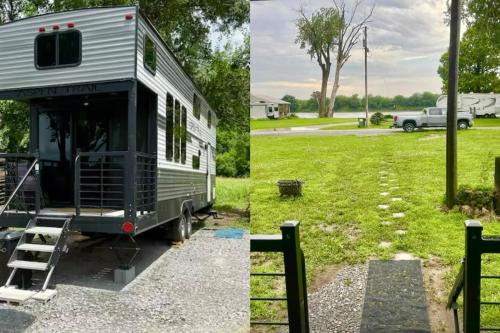 Riverfront Tiny Home 3 bed with Privacy and a View