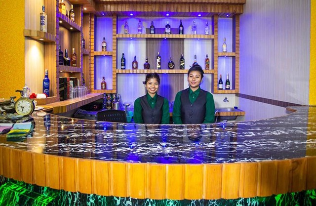 Riverside Green House Resort