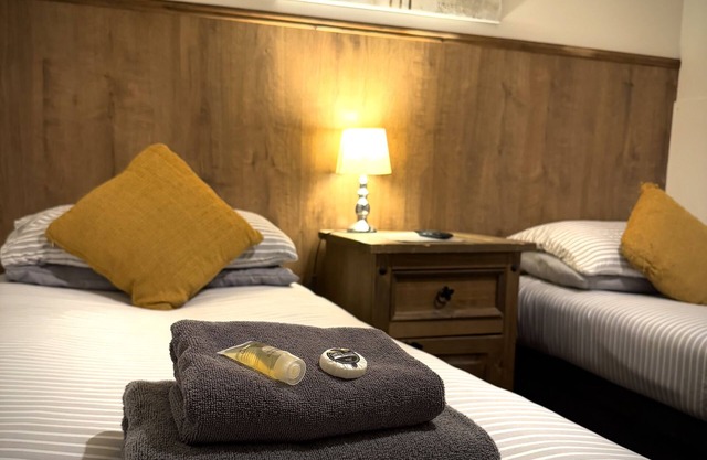 Riverside Hotel Bed and Breakfast
