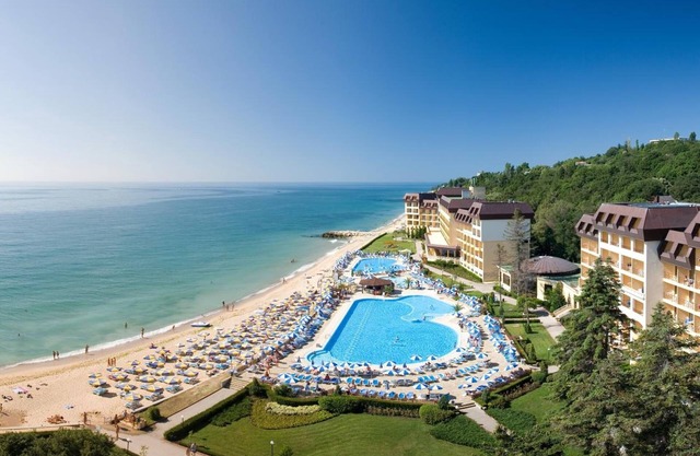 Riviera Beach Hotel & SPA