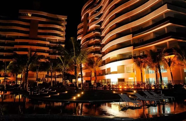 Riviera 330m2 - Pie en la arena