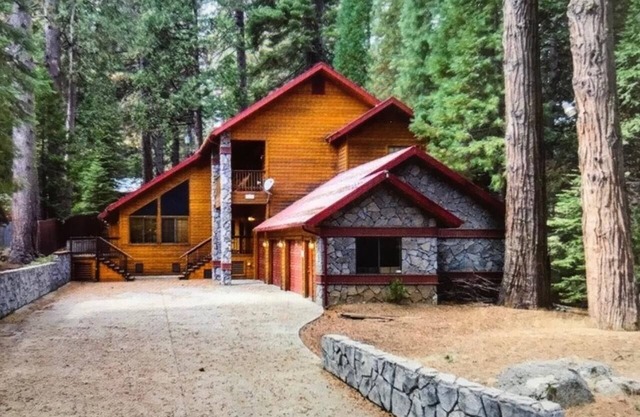 Rock Front Lodge