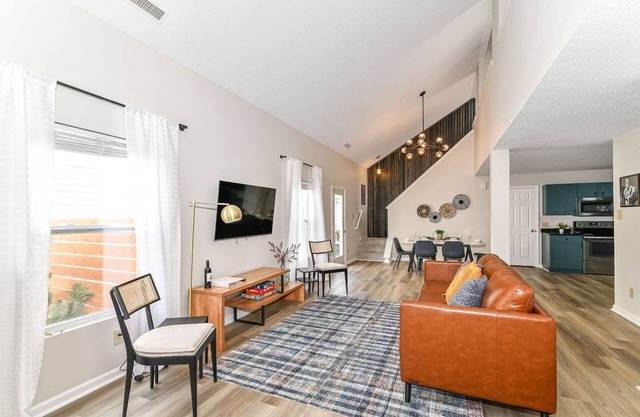 Rock n* Roll Haven RUOFF 4BD