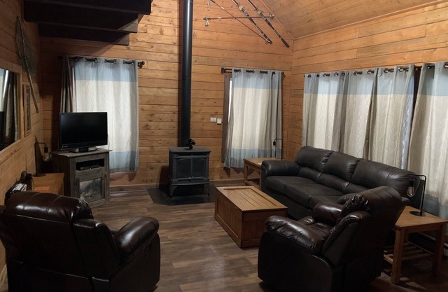 Cabaña de madera 'Rocky Top' con vistas! - Ahora abierto todo el año! - Cabina 2