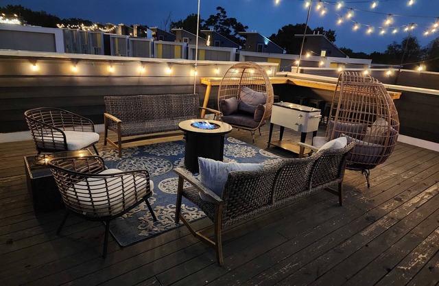 Rooftop Views Ping Pong Lounge Near Downtown Nashville
