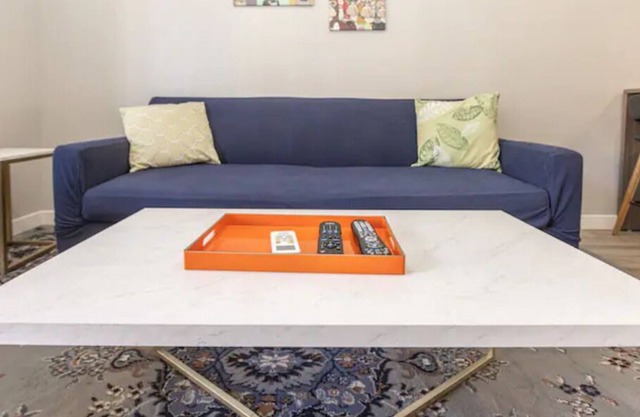 Roomy Loft in 💜 of OldTown w/NFT Art, Parking, HBO