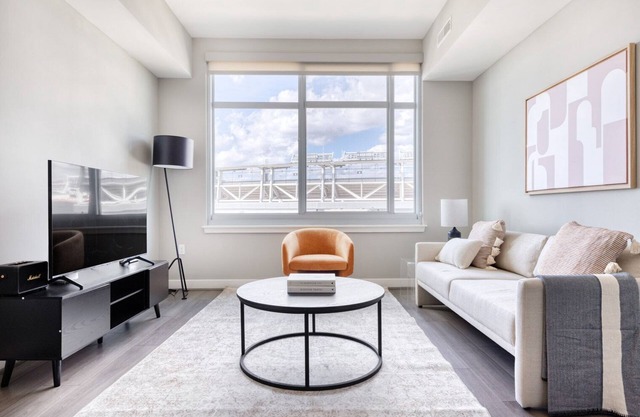 Roomy Navy Yard 1BR w/ W/D, Roof BBQ & Gym, near Nats Park by Blueground