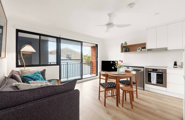 Rose Bay Horizon Breezy Living near Beach and Ferry