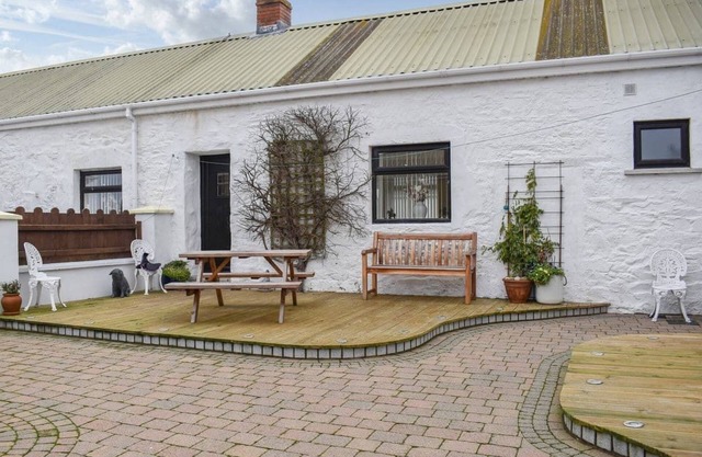 Captivating 1-Bed Cottage in Bangor