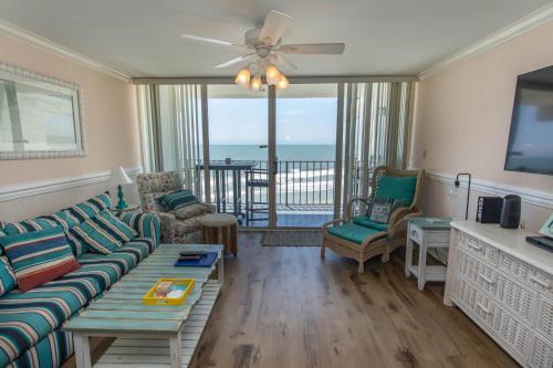 ROYAL GARDEN RESORT 401 condo
