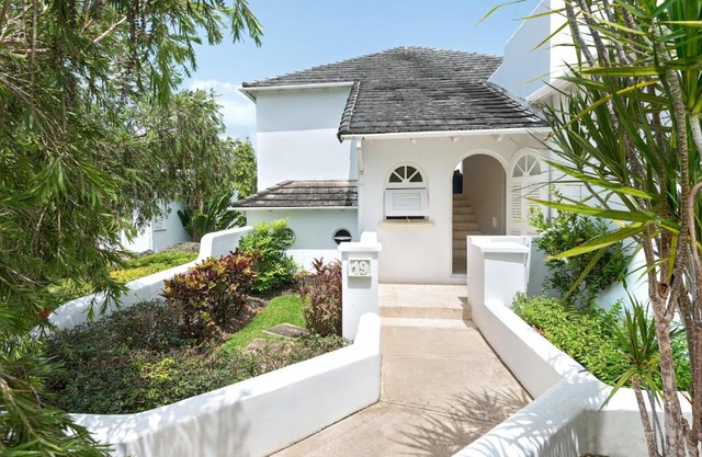 Royal Villa 19